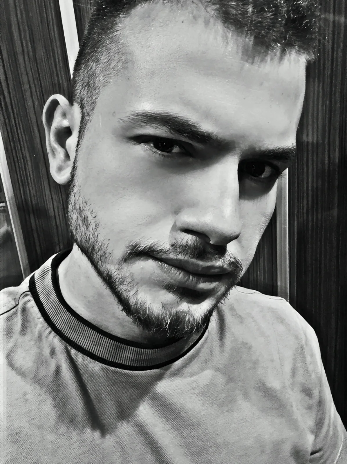 Kacper, 25